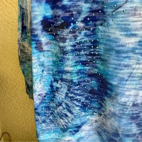 Jess & Jane blue watercolor embellished tunic top - Picture 4 of 10